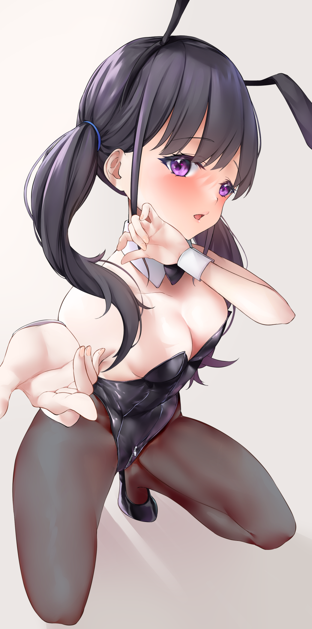 1girl \||/ animal_ears bare_arms bare_shoulders black_bow black_bowtie black_footwear black_hair black_leotard black_pantyhose blush bow bowtie breasts cleavage commentary covered_navel curled_fingers detached_collar fake_animal_ears forehead full-face_blush full_body hair_ornament hand_up high_heels highleg highleg_leotard highres inoue_takina leotard low_twintails lycoris_recoil m_legs open_mouth pantyhose playboy_bunny purple_eyes shadow simple_background small_breasts solo squatting thighs twintails wrist_cuffs zah_takara zipper_pull_tab