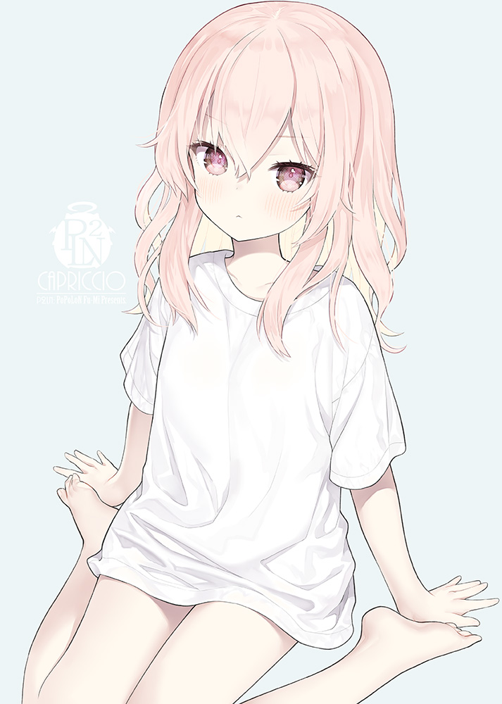 1girl :&lt; bare_legs barefoot capriccio commentary hair_between_eyes inui_sajuna long_hair looking_at_viewer naked_shirt no_pants pink_eyes pink_hair shirt short_sleeves simple_background sitting solo sono_bisque_doll_wa_koi_wo_suru t-shirt wariza white_background white_shirt