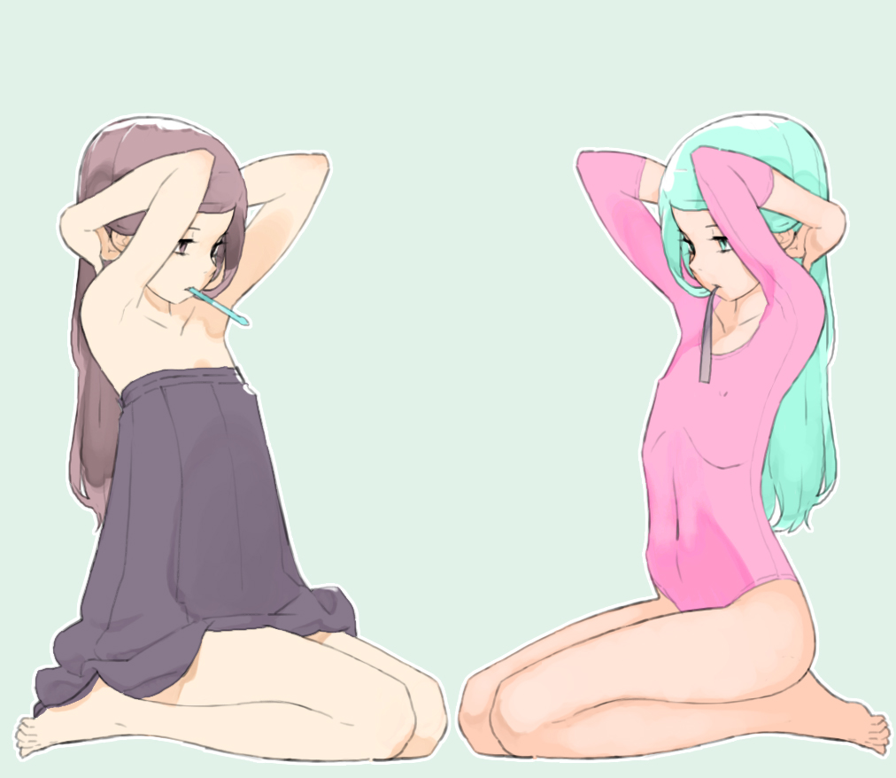 2girls adjusting_hair aqua_eyes aqua_hair bare_shoulders barefoot brown_eyes brown_hair covered_navel dress covered_erect_nipples feet flat_chest green_background leotard long_hair mirror_image mouth_hold multiple_girls navel nendo_(artist) original ribbon sitting symmetry toothbrush