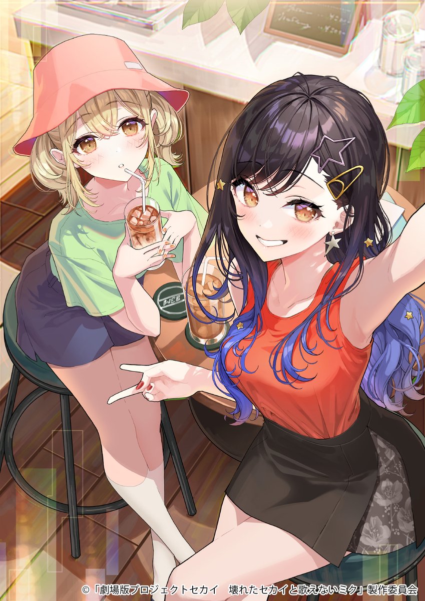 2girls armpits azusawa_kohane black_hair black_skirt blonde_hair blue_hair blush breasts brown_eyes collarbone cup drinking_straw earrings gradient_hair green_shirt grin hair_ornament hairclip hat highres holding holding_cup indoors jewelry kneehighs long_hair looking_at_viewer multicolored_hair multiple_girls okuma_mai project_sekai red_shirt selfie shiraishi_an shirt sitting skirt sleeveless sleeveless_shirt smile socks star_(symbol) star_earrings star_hair_ornament v