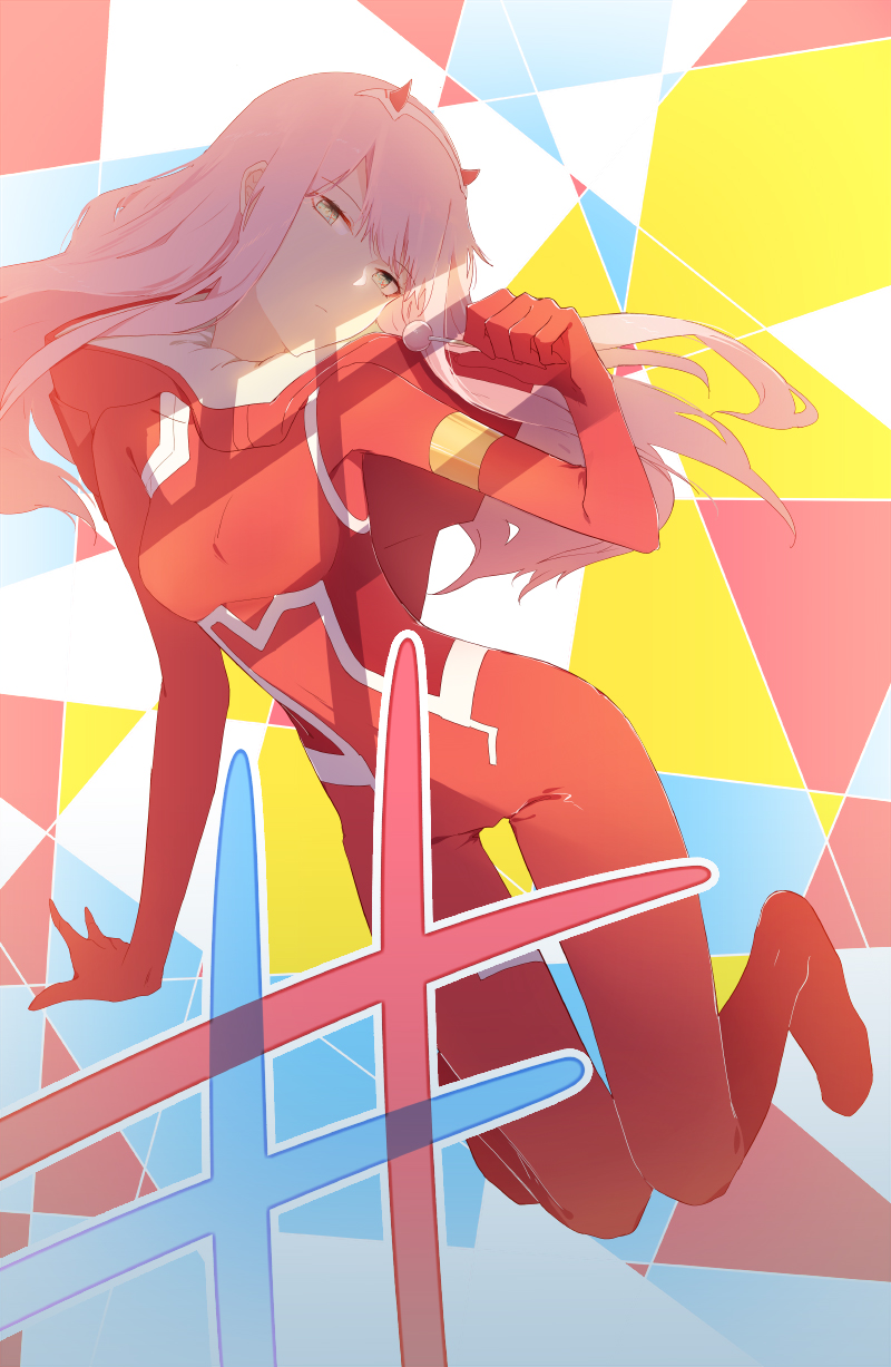 1girl aeror blue_background bodysuit breasts clenched_hand closed_mouth commentary darling_in_the_franxx expressionless floating_hair full_body geometric_pattern hairband head_tilt highres hood hood_down horns kneeling long_hair looking_at_viewer mecha_pilot_suit multicolored_background oni_horns pink_hair red_background red_bodysuit red_horns shadow skin_tight small_breasts solo thigh_gap two-tone_bodysuit white_background white_bodysuit white_hairband yellow_background yellow_eyes zero_two_(darling_in_the_franxx)