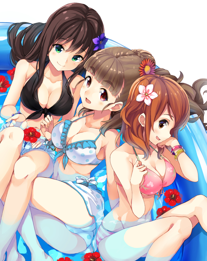 10s 3girls :d ass bangle bikini black_hair bracelet breasts brown_hair cleavage flower girl_sandwich green_eyes hair_flower hair_ornament hibiscus hojo_karen idolmaster idolmaster_cinderella_girls jewelry kamiya_nao long_hair medium_breasts mirai_denki multiple_girls open_mouth panties partially_submerged polka_dot polka_dot_bikini polka_dot_swimsuit ponytail red_eyes sandwiched shibuya_rin short_hair simple_background smile striped_bikini striped_clothes striped_panties swimsuit trefoil triad_primus underwear wading_pool