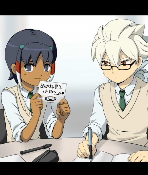 2boys bespectacled glasses hair_ornament hakuryuu_(inazuma_eleven) inazuma_eleven_(series) inazuma_eleven_go letterboxed long_hair male_focus mizuhara_aki multicolored_hair multiple_boys necktie ponytail school_uniform short_hair shuu_(inazuma_eleven) sitting two-tone_hair