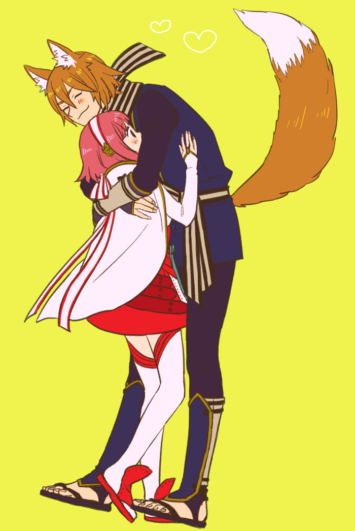 1boy 1girl animal_ears couple fire_emblem fire_emblem_fates fox_boy fox_ears fox_tail hairband hetero hug japanese_clothes kaden_(fire_emblem) kitsune nintendo orange_hair pink_eyes pink_hair saichi_(meme+) sakura_(fire_emblem) tail white_hairband