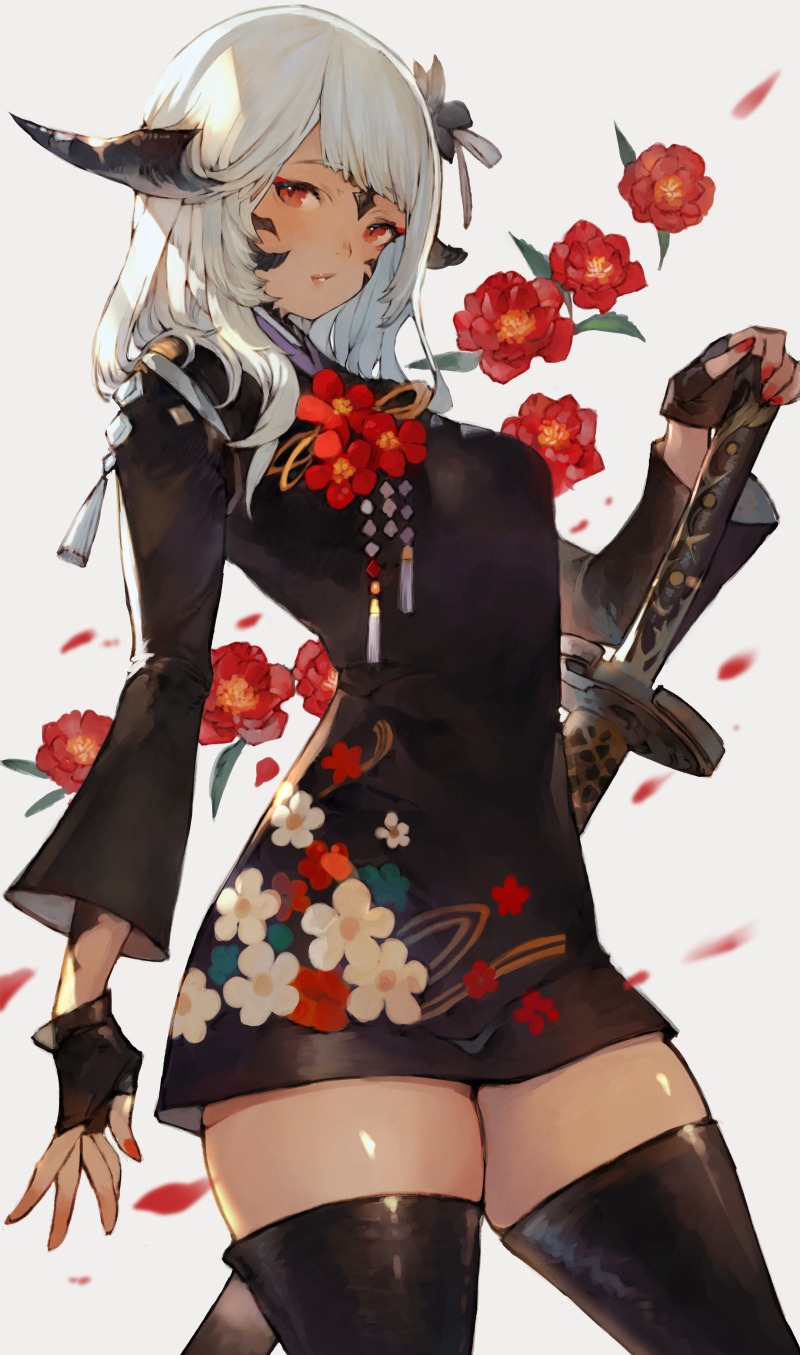 1girl au_ra warrior_of_light_(ff14) black_thighhighs chinese_clothes commission dragon_horns dragon_tail final_fantasy final_fantasy_xiv fingerless_gloves flower gloves highres horns katana kemomin_nosuke long_hair looking_at_viewer red_eyes scales skeb_commission solo sword tail thighhighs weapon white_hair