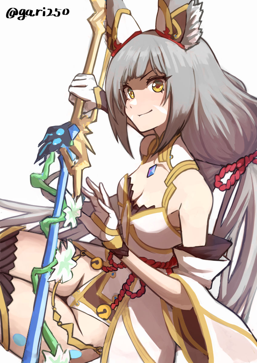 1girl animal_ear_fluff animal_ears bare_shoulders breasts cat_ears cleavage closed_mouth facial_mark gari gloves grey_hair highres holding holding_sword holding_weapon leotard long_hair looking_at_viewer nia_(blade)_(xenoblade) nia_(xenoblade) small_breasts smile solo sword twitter_username very_long_hair weapon white_background white_gloves white_leotard xenoblade_chronicles_(series) xenoblade_chronicles_2 yellow_eyes