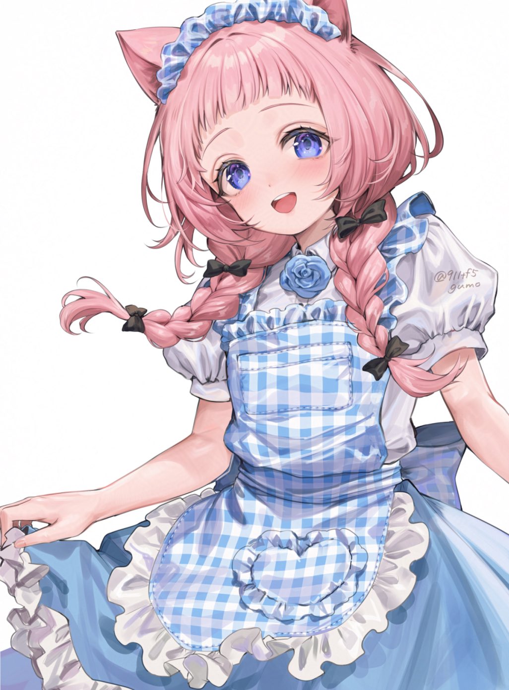 1girl alternate_costume animal_ears apron artist_name back_bow black_bow blue_apron blue_dress blue_eyes blue_flower blue_rose blush bow braid cat_ears dress flower frilled_apron frilled_dress frills gumo_(911tf5) hair_bow hairband head_tilt highres looking_at_viewer medium_hair nijisanji open_mouth pink_hair plaid_apron plaid_clothes plaid_hairband puffy_short_sleeves puffy_sleeves rose short_sleeves simple_background skirt_hold smile solo suo_sango teeth twin_braids twitter_username upper_teeth_only virtual_youtuber white_apron white_background