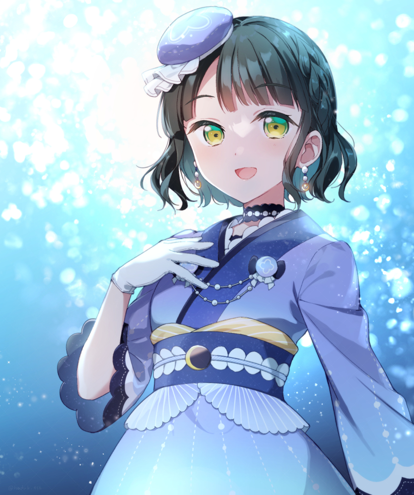 1girl gloves green_hair hazuki_(sutasuta) link!_like!_love_live! long_sleeves looking_at_viewer love_live! momose_ginko open_mouth smile solo white_gloves