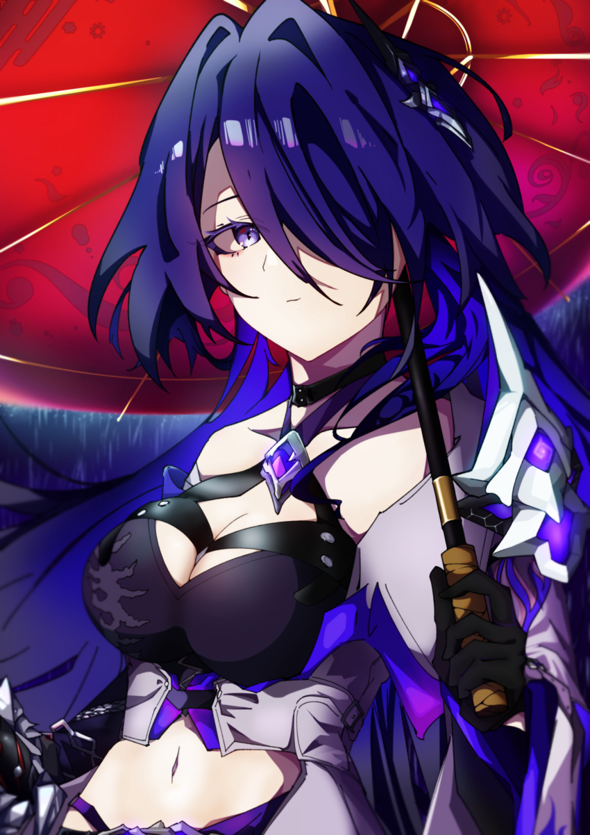 1girl absurdres acheron_(honkai:_star_rail) armor bandaged_arm bandages black_choker black_gloves black_shirt breasts chain chain_around_arm choker cleavage closed_mouth coat collarbone commentary criss-cross_halter crop_top gloves hair_ornament hair_over_one_eye halterneck highres holding holding_umbrella honkai:_star_rail honkai_(series) large_breasts long_hair looking_at_viewer navel oil-paper_umbrella purple_eyes purple_hair rain shirt shoulder_armor single_bare_shoulder soil umbrella upper_body very_long_hair white_coat woroka_mis