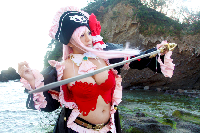 1girl breasts captain_liliana captain_liliana_(cosplay) chouzuki_maryou cosplay hat large_breasts photo_(medium) pink_hair pirate pirate_hat plump purple_eyes queen&#039;s_blade queen&#039;s_blade_rebellion sword weapon