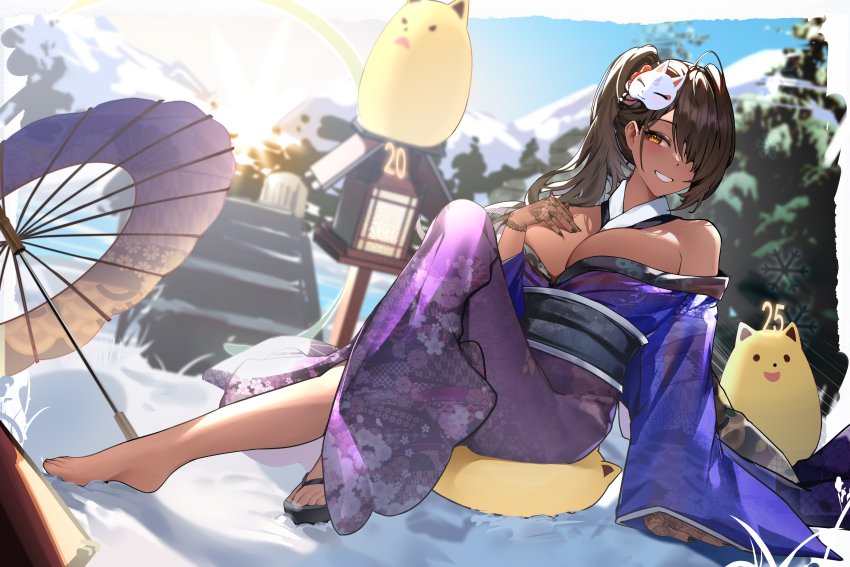 1girl absurdres bare_shoulders blue_sky breasts brown_eyes brown_hair cleavage commentary_request crossed_legs dark-skinned_female dark_skin fox_mask goddess_of_victory:_nikke high_ponytail highres japanese_clothes kimono large_breasts long_hair mask mask_on_head naga_(last_girlhood)_(nikke) naga_(nikke) oil-paper_umbrella outdoors purple_kimono sandals sijinni single_bare_foot sitting sky smile snow toes umbrella