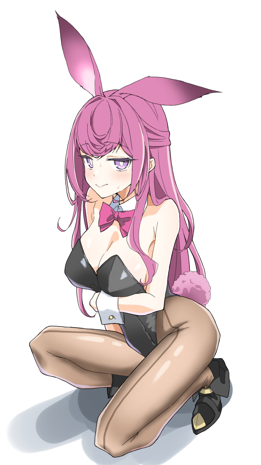 1girl animal_ears arknights bare_shoulders black_footwear black_leotard bow bowtie breasts butayaro cleavage detached_collar highres leotard long_hair looking_at_viewer pantyhose pink_bow pink_bowtie pink_hair playboy_bunny purple_eyes rabbit_ears rabbit_girl rabbit_tail ray_(arknights) solo squatting tail white_background