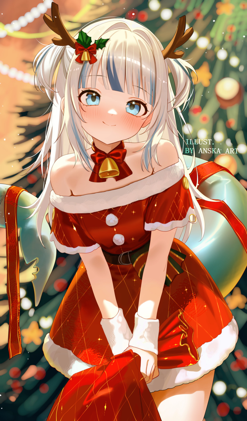 1girl absurdres antlers bare_shoulders bell blue_hair blunt_bangs blurry blurry_background blush bow bowtie christmas_tree closed_mouth commentary cowboy_shot dress english_commentary fins fish_tail fur-trimmed_dress fur_trim gawr_gura grey_hair highres holding holding_sack hololive hololive_english horns long_hair looking_at_viewer multicolored_hair neck_bell off-shoulder_dress off_shoulder pantsu_shot pom_pom_(clothes) red_bow red_bowtie red_dress reindeer_antlers sack shark_girl shark_tail short_sleeves smile solo streaked_hair tail two_side_up virtual_youtuber