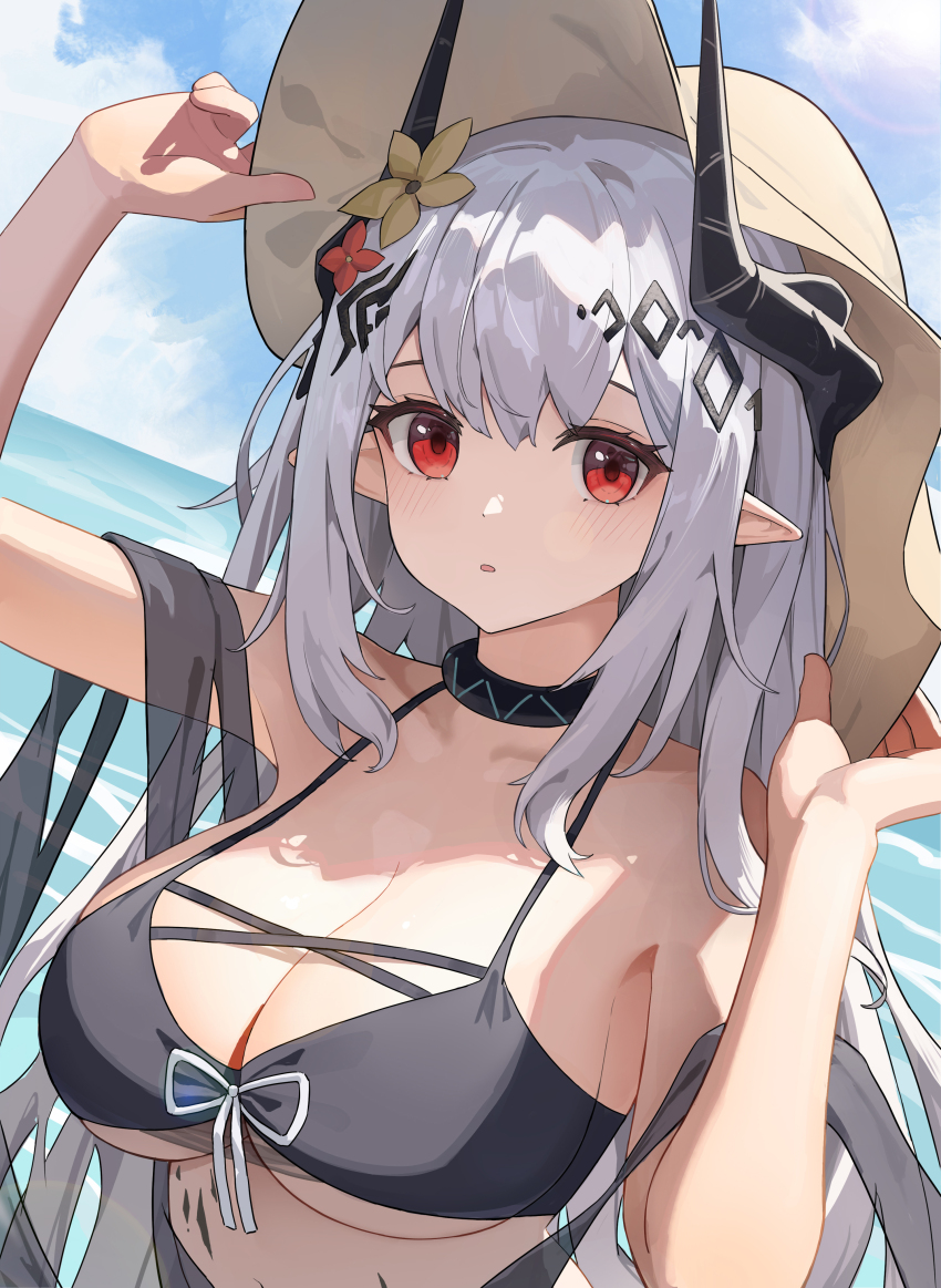 1girl absurdres arknights bikini black_bikini black_horns blue_sky breasts chinese_commentary cleavage commentary_request flower grey_hair hair_flower hair_ornament hat highres horns large_breasts long_hair looking_at_viewer mudrock_(arknights) mudrock_(silent_night)_(arknights) ocean official_alternate_costume outdoors parted_lips pointy_ears red_eyes sky solo sun_hat swimsuit upper_body xiandai_quanru yellow_hat