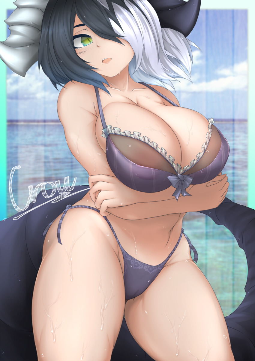 1girl alchemy_stars beach bikini black_hair breasts cleavage crossed_arms curvy dragon_horns dragon_tail green_eyes highres horns huge_breasts mount_open multicolored_hair multicolored_horns navel sharona_(alchemy_stars) solo standing string_bikini swimsuit tail thick_thighs thighs wet white_hair