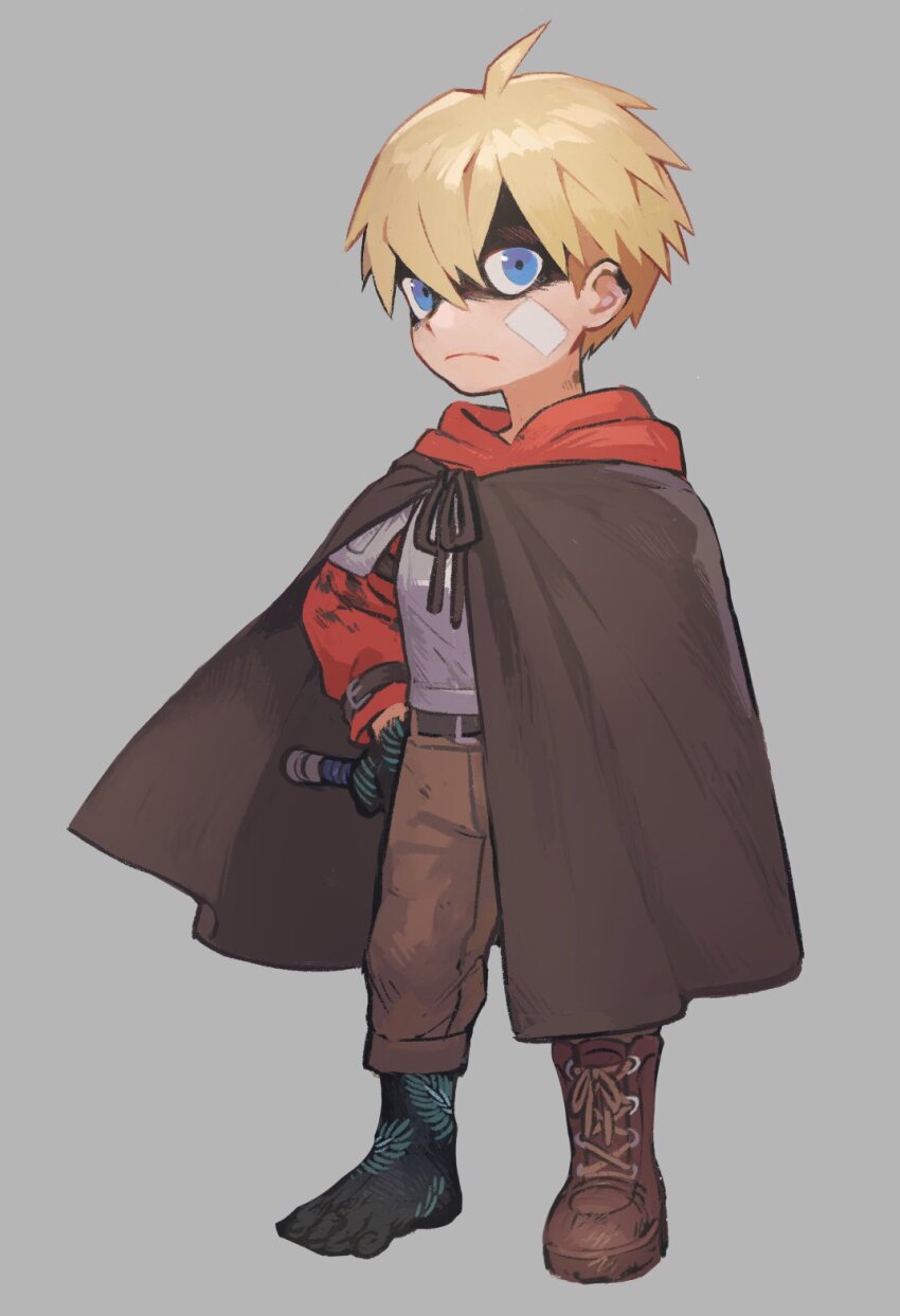 1boy ahoge akaneko_(redakanekocat) armor bandage_on_face bandages black_skirt blonde_hair boots breastplate brown_cloak brown_footwear brown_pants cloak closed_mouth colored_skin commentary_request double-parted_bangs eldo_(pixiv_fantasia_last_saga) frown grey_background hand_on_hilt hand_on_own_hip highres long_sleeves male_focus multicolored_skin notched_ear original pants red_shirt shaded_face shirt short_hair simple_background single_boot skirt solo weapon weapon_on_back