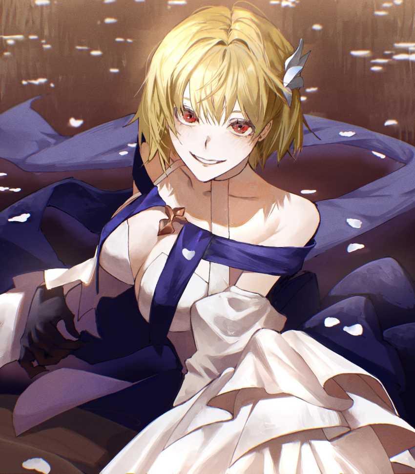 1girl archetype_earth arcueid_brunestud black_gloves blonde_hair blush breasts cleavage collarbone detached_sleeves dress fate/grand_order fate_(series) flower frilled_sleeves frills gloves grin hair_flower hair_ornament halter_dress halterneck highres long_sleeves looking_at_viewer red_eyes short_hair smile solo zuraa_(naunau_seijin)