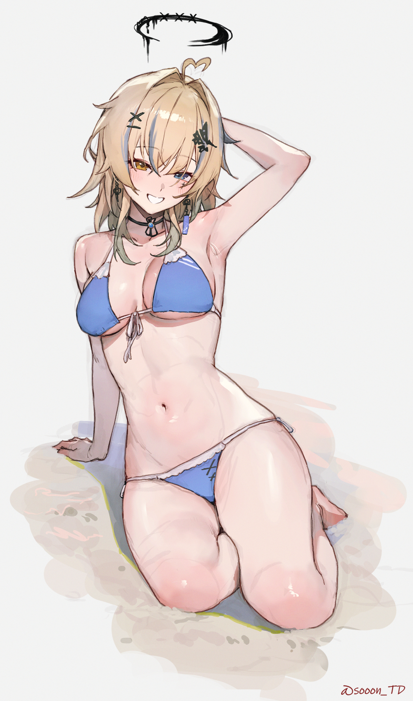 1girl absurdres ahoge arm_behind_head arm_support arm_up armpits arms_behind_head arms_up artist_name bad_source bare_arms bare_legs bare_shoulders barefoot bikini black_choker blonde_hair blue_bikini blue_eyes blush breasts choker cleavage closed_mouth collarbone commission commissioner_upload eyepatch feet front-tie_top full_body grey_background groin hair_between_eyes hair_ornament hair_over_one_eye hairclip halo halterneck hand_up highres kneeling large_breasts long_hair looking_at_viewer medium_breasts medium_hair multicolored_hair navel open_mouth original parted_lips pixiv_commission purple_eyes shadow short_hair sidelocks signature simple_background sitting skindentation smile solo sooon stomach string_bikini sweat swimsuit teeth thighs toes twitter_username underboob