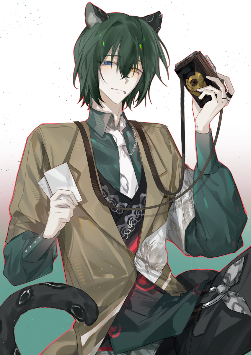 1boy absurdres animal_ears animal_print black_pants black_vest blue_eyes brown_jacket camera camera_around_neck chinese_commentary closed_mouth collared_shirt commentary_request fang fang_out fuchunshan_ju_tu_(yong_yue_fengya) gradient_background green_hair green_shirt hair_between_eyes heterochromia highres holding holding_camera jacket jiangyueegoshi layered_sleeves leopard_boy leopard_ears leopard_print leopard_tail long_sleeves male_focus necktie outline pants red_outline shirt short_hair short_over_long_sleeves short_sleeves smile solo tail vest white_necktie yellow_eyes yong_yue_fengya