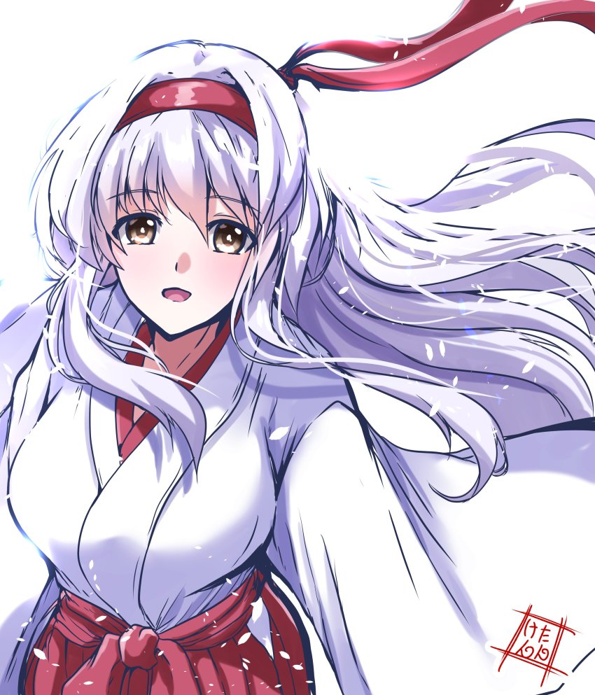 1girl absurdres artist_logo commentary_request hairband hakama hakama_skirt headband highres japanese_clothes kantai_collection kentan_(kingtaiki) kimono logo long_hair looking_at_viewer one-hour_drawing_challenge red_hairband red_hakama red_headband shoukaku_(kancolle) simple_background skirt smile solo upper_body white_background white_hair white_kimono