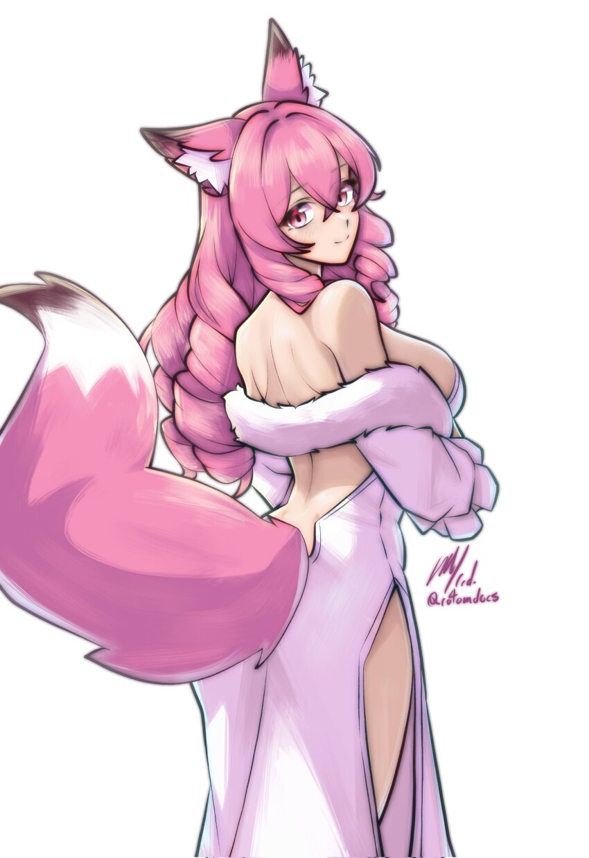 1girl animal_ears back backless_dress backless_outfit bare_shoulders breasts closed_mouth cowboy_shot curly_hair dress feather_boa fox_ears fox_tail from_behind hair_between_eyes highres large_breasts light_blush long_hair original pink_eyes pink_hair rotomdocs side_slit signature simple_background smile solo tail twitter_username white_background yuki_(rotomdocs)