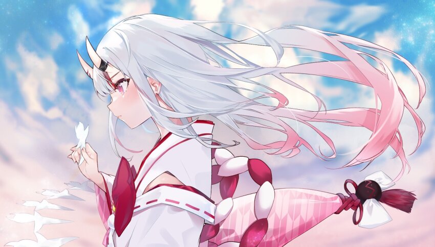 1girl blue_sky closed_mouth cloud commentary english_commentary floating_hair gradient_hair highres holding holding_ofuda hololive horns japanese_clothes kimono kouhaku_nawa long_hair multicolored_hair nakiri_ayame nakiri_ayame_(shrine_maiden) nana_kagura official_alternate_costume ofuda oni red_eyes red_hair rope shimenawa sidelocks skin-covered_horns sky solo streaked_hair virtual_youtuber white_hair white_kimono wide_sleeves