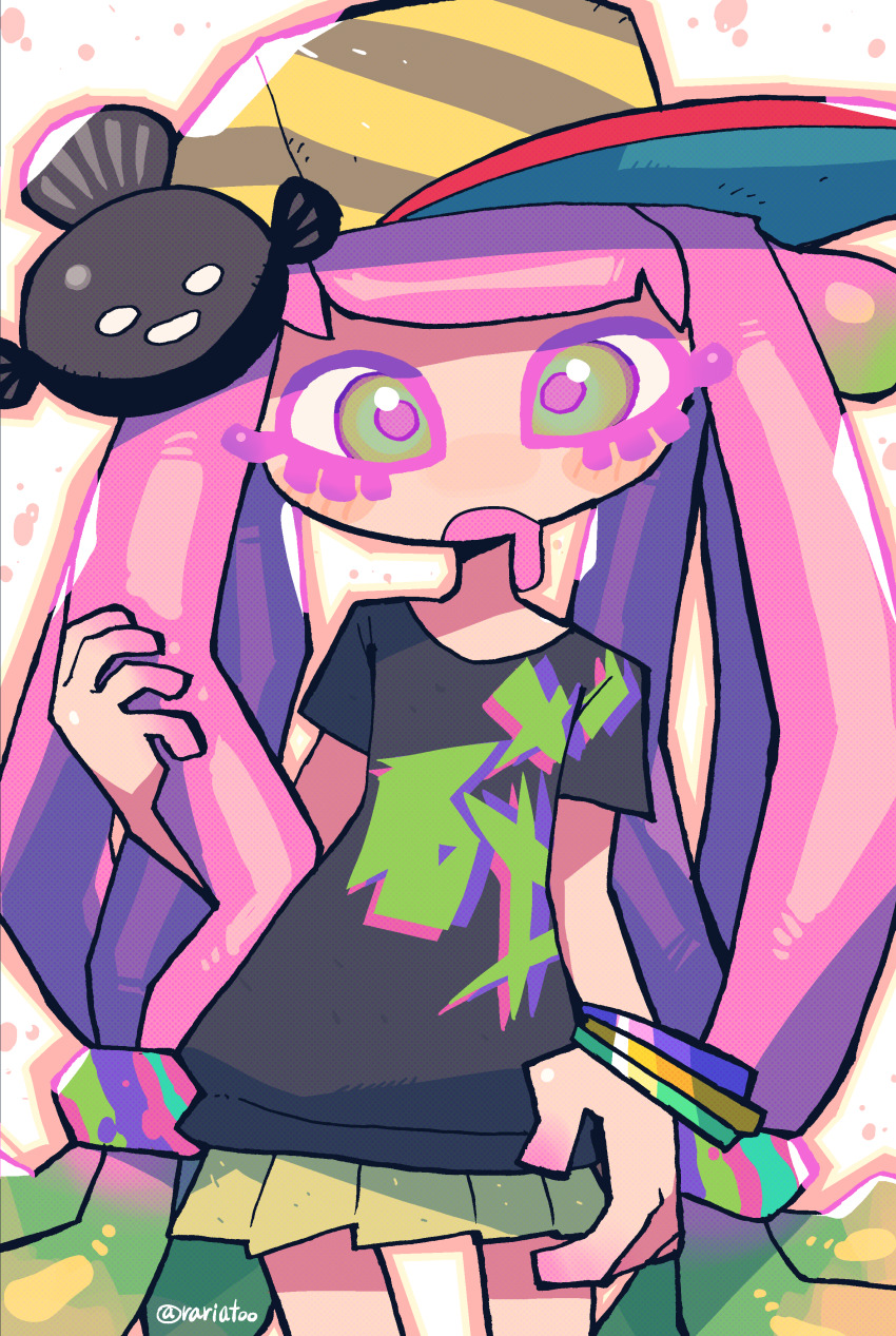 1girl absurdres black_shirt clownfish creature eyeshadow fish green_eyes hand_up harmony&#039;s_clownfish_(splatoon) harmony_(splatoon) hat highres long_hair looking_at_viewer makeup miniskirt nintendo open_mouth pink_hair pleated_skirt rariatto_(ganguri) shirt short_sleeves skirt solo splatoon_(series) splatoon_3 tentacle_hair tropical_fish twitter_username very_long_hair yellow_hat yellow_skirt