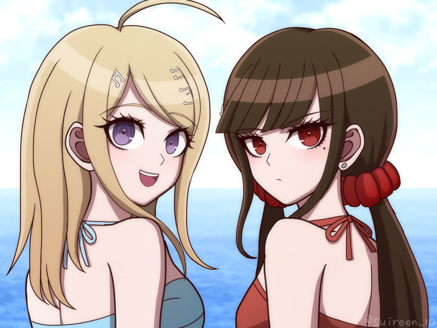 2girls :d ahoge akamatsu_kaede artist_name bare_shoulders bikini blonde_hair brown_hair danganronpa_(series) danganronpa_s:_ultimate_summer_camp danganronpa_v3:_killing_harmony earrings fortissimo frown hair_ornament hair_scrunchie harukawa_maki highres jewelry long_hair low_twintails mole mole_under_eye multiple_girls musical_note musical_note_hair_ornament ocean open_mouth purple_eyes red_bikini red_eyes red_scrunchie scrunchie smile suiren_yurei swimsuit teeth twintails upper_teeth_only white_background