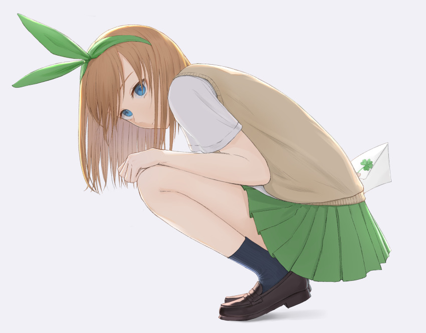 1girl blue_eyes blue_socks cardigan clover commentary_request female_focus four-leaf_clover full_body go-toubun_no_hanayome green_ribbon green_skirt grey_background hair_ribbon hand_on_own_knee highres holding holding_leaf holding_letter leaf letter loafers nakano_yotsuba pleated_skirt ribbon shirt shoes short_sleeves simple_background skirt socks solo squatting tararelux white_shirt