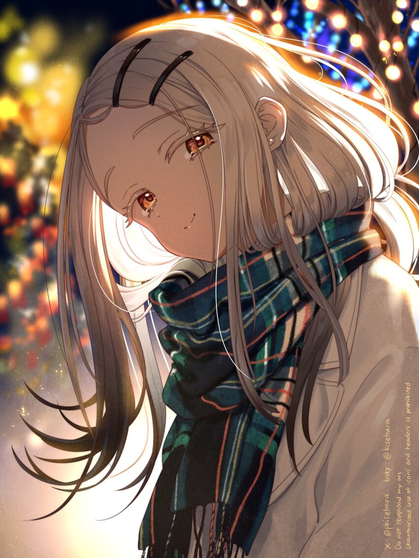 1girl blonde_hair bluesky_username blurry blurry_background christmas_lights christmas_tree coat colored_eyelashes earrings gakuen_idolmaster hair_ornament hairclip highres idolmaster jewelry long_hair looking_at_viewer multicolored_clothes multicolored_scarf night orange_eyes pjkuasu scarf shinosawa_hiro smile solo stud_earrings twitter_username upper_body white_coat