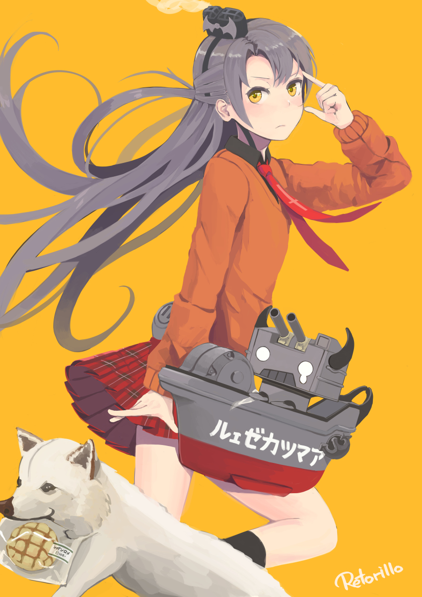 &gt;:( 1girl absurdres alternate_costume amatsukaze_(kancolle) bad_id bad_pixiv_id bread cosplay cross dog dog_(gabriel_dropout) female_focus food frown gabriel_dropout grey_hair highres inverted_cross kantai_collection kurumizawa_satanichia_mcdowell_(cosplay) long_hair long_sleeves melon_bread orange_background orange_shirt plaid_clothes plaid_skirt pleated_skirt red_skirt rensouhou-kun retorillo satanichia_kurumizawa_mcdowell shirt simple_background skirt solo two_side_up v-shaped_eyebrows yellow_eyes