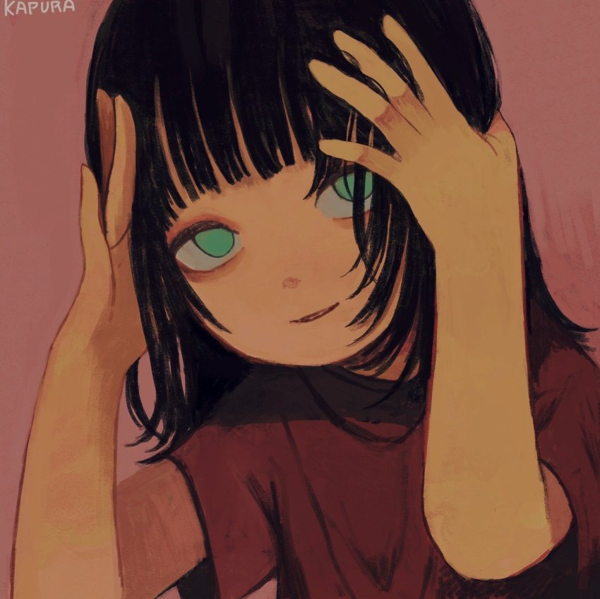 1girl artist_name black_hair green_eyes hands_up highres kapura looking_at_viewer original pink_background red_shirt shirt short_sleeves signature solo upper_body