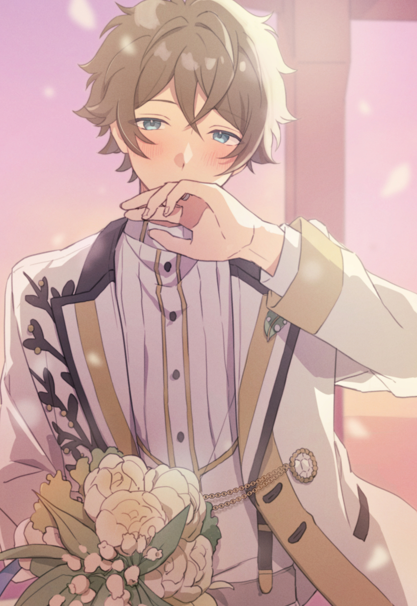 1boy aqua_eyes bishounen bloom blurry blush bouquet buttons covering_own_mouth depth_of_field dress_shirt ensemble_stars! falling_petals flower hand_up highres holding holding_bouquet jacket light_brown_hair male_focus open_clothes open_jacket petals pink_sky reijiro shirt sky solo sunlight takamine_midori tareme upper_body white_flower white_jacket