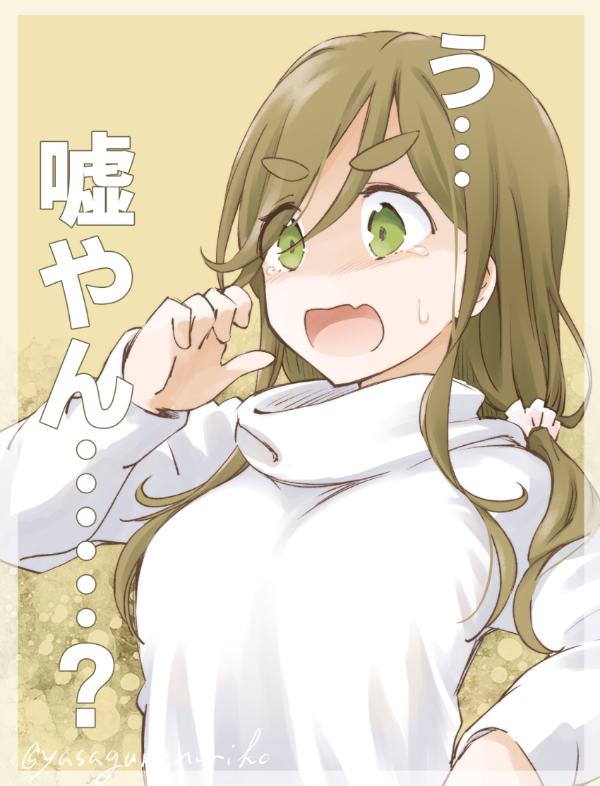 1girl brown_hair commentary fang green_eyes hair_ornament hair_scrunchie hand_up highres inuyama_aoi long_hair natsushi open_mouth scrunchie skin_fang solo surprised sweat sweater thick_eyebrows translation_request twitter_username upper_body white_sweater yellow_background yurucamp