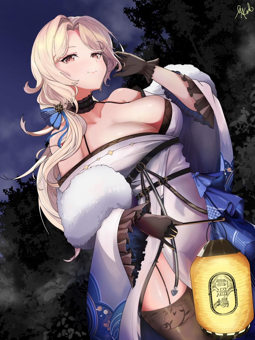 1girl absurdres aonwe blonde_hair blush breasts brown_thighhighs cave cleavage collarbone dutch_angle goddess_of_victory:_nikke highres holding holding_lantern japanese_clothes lantern large_breasts long_hair looking_at_viewer ludmilla_(nikke) ludmilla_(winter_owner)_(nikke) night official_alternate_costume paper_lantern parted_bangs red_eyes sky smile snowing solo thighhighs thighs tree