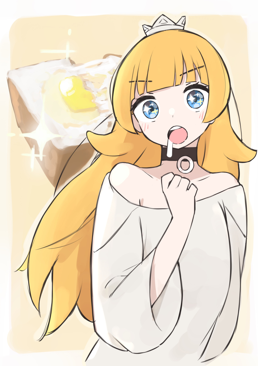 1girl absurdres blonde_hair blue_eyes blush bread bread_slice breasts collar crown drooling eyebrows_hidden_by_hair food fried_egg fried_egg_on_toast frikuriku02070720 highres hime-sama_&quot;goumon&quot;_no_jikan_desu hime_(himesama_goumon) long_hair looking_at_viewer metal_collar mini_crown open_mouth rags simple_background small_breasts solo sparkling_eyes teeth toast upper_body upper_teeth_only