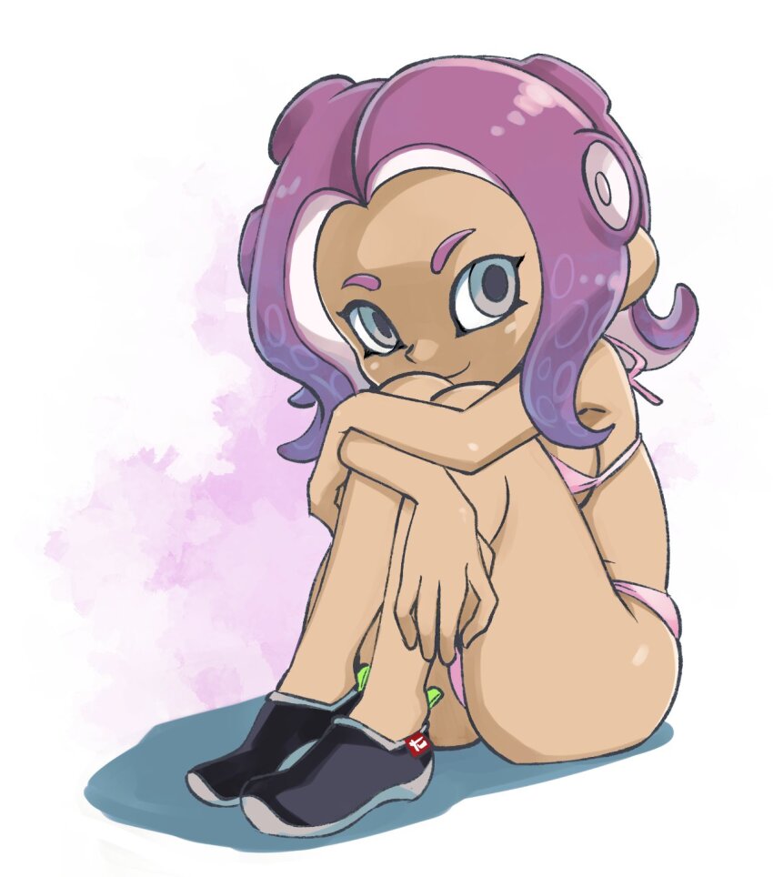 1girl bikini black_footwear breasts closed_mouth dark-skinned_female dark_skin full_body grey_eyes highres medium_breasts medium_hair muramasa_mikado nintendo octoling octoling_girl octoling_player_character pink_bikini purple_hair shadow shoes sitting smile solo splatoon_(series) suction_cups swimsuit tentacle_hair