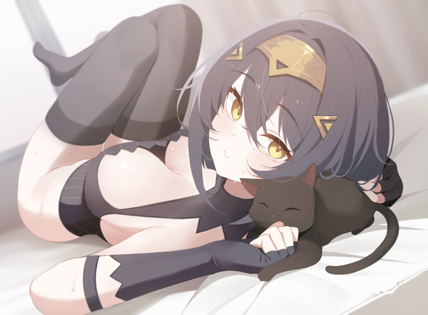 1girl amber_(stella_sora) bare_shoulders black_cat black_gloves black_hair black_thighhighs blurry blurry_background breasts cat cleavage closed_mouth commentary crop_top deyui elbow_gloves fingerless_gloves gloves hair_between_eyes highres large_breasts looking_at_viewer lying on_back short_hair skindentation soles stella_sora sweat thighhighs thighs yellow_eyes