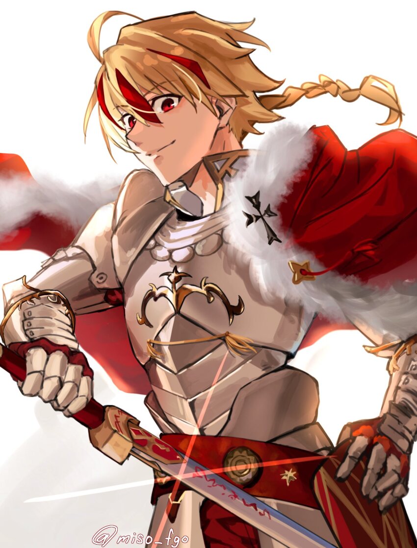 1boy arm_armor armor blonde_hair braid breastplate cape closed_mouth fate/grand_order fate_(series) fur-trimmed_cape fur_trim hand_on_own_hip highres holding holding_sword holding_weapon long_hair looking_at_viewer male_focus miso_fgo multicolored_hair pauldrons red_cape red_eyes red_hair richard_i_(fate) shoulder_armor simple_background single_braid solo sword twitter_username upper_body weapon white_background