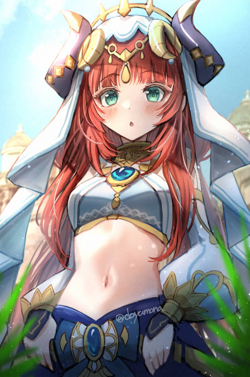 1girl absurdres blue_sky blush brooch commentary_request crop_top day genshin_impact green_eyes highres horns jewelry long_hair long_sleeves looking_at_viewer midriff nanamo_yado navel nilou_(genshin_impact) parted_lips partial_commentary red_hair sky solo stomach upper_body veil white_veil