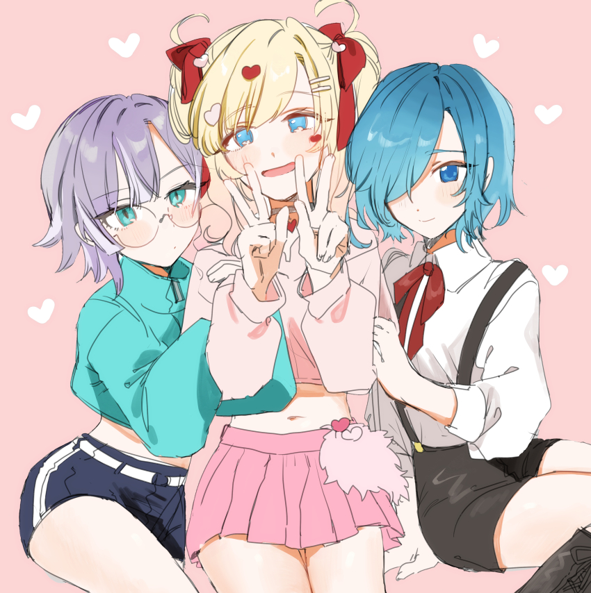 3girls absurdres aqua_eyes aqua_hair arm_hug belt blonde_hair blue_eyes choker closed_mouth dot_mouth double_v feet_out_of_frame glasses green_eyes hair_ornament hair_ribbon heart heart_choker heart_hair_ornament hifumi_suu highres holding_another&#039;s_arm kedarui_aashii kimi_no_koto_ga_dai_dai_dai_dai_daisuki_na_100-nin_no_kanojo light_blush light_smile midriff multiple_girls nakaji_uto neck_ribbon open_mouth pink_skirt pleated_skirt purple_hair red_ribbon ribbon round_eyewear shirt sitting skirt smile suspenders twintails v white_belt white_shirt yano_sou