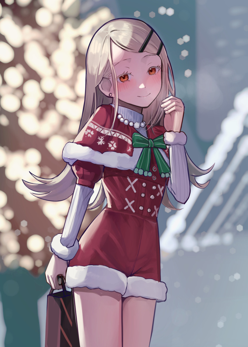 1girl blonde_hair blurry blurry_background blush breath capelet christmas commentary_request fur-trimmed_capelet fur_trim gakuen_idolmaster highres idolmaster long_hair looking_at_viewer orange_eyes red_capelet santa_costume shinosawa_hiro smile solo solokitsune