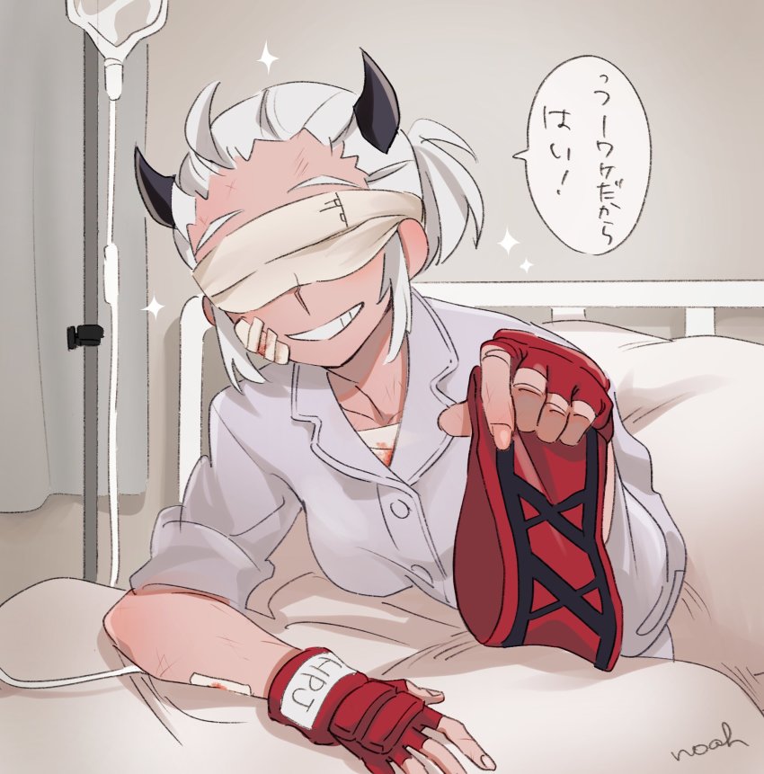 1girl unworn_armband bandaged_head bandages black_horns commentary_request covered_eyes facing_viewer fingerless_gloves gloves grey_hair grin helltaker highres holding horns intravenous_drip justice_(helltaker) noah_(tettsui-sole) on_bed pillow red_gloves sitting smile solo speech_bubble translation_request under_covers upper_body