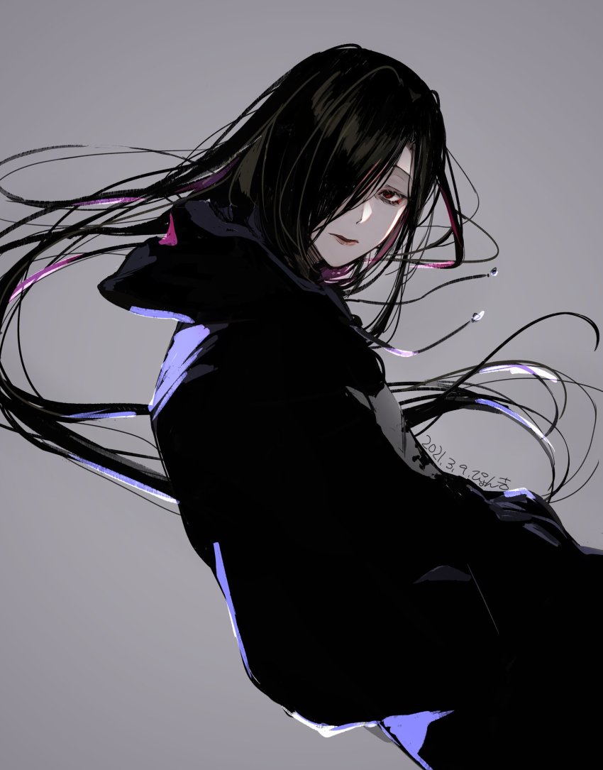 1other 2021 androgynous black_hair black_hoodie dated expressionless eyebrows grey_background hair_over_one_eye hands_in_pockets highres hood hood_down hoodie jigokuraku lips long_hair long_sleeves looking_at_viewer pale_skin pyon-kti red_eyes shija simple_background sleeves_past_elbows solo very_long_hair