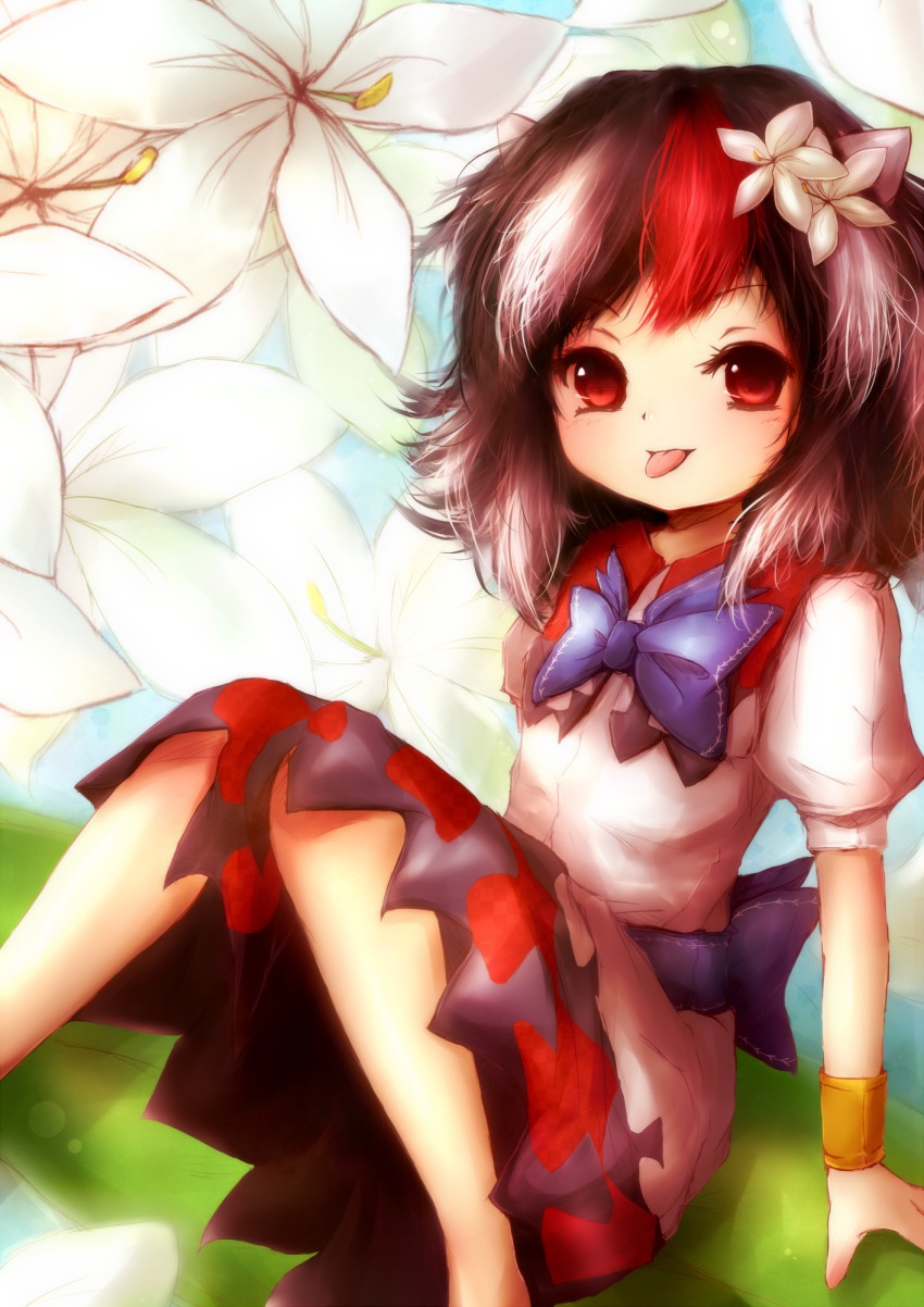 1girl amano_jack bad_id bad_pixiv_id black_hair bow dress female_focus grey_horns highres horns juliet_sleeves kijin_seija long_sleeves multicolored_hair puffy_sleeves red_eyes red_hair short_hair short_sleeves smile solo tongue touhou white_hair wrist_cuffs