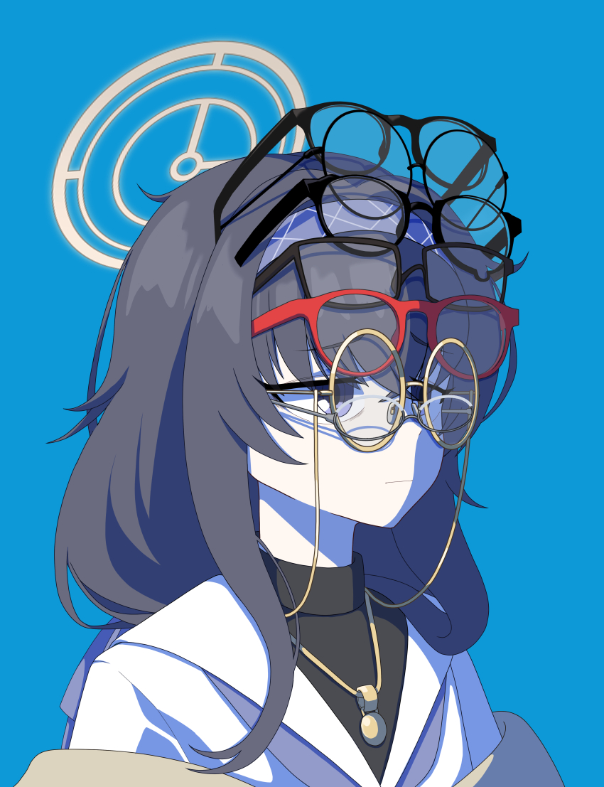 1girl absurdres black-framed_eyewear black_hair blue_archive blue_background blue_hairband blue_neckerchief eyewear_on_head glasses hairband halo highres korean_commentary looking_ahead neckerchief pangtanto red-framed_eyewear school_uniform serafuku simple_background solo too_many_glasses ui_(blue_archive) upper_body yellow-framed_eyewear