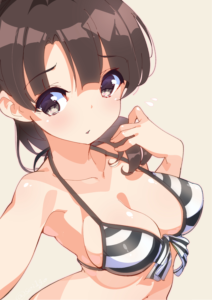 1girl absurdres arched_back bare_arms bare_shoulders bikini black_stripes breasts brown_eyes brown_hair cleavage collarbone flying_sweatdrops fujishima-sei_ichi-gou furrowed_brow hair_over_shoulder halterneck hand_up highres katou_megumi large_breasts long_hair looking_at_viewer looking_to_the_side navel outstretched_arm parted_lips ponytail saenai_heroine_no_sodatekata selfie simple_background solo string_bikini striped_bikini striped_clothes swimsuit upper_body white_stripes yellow_background