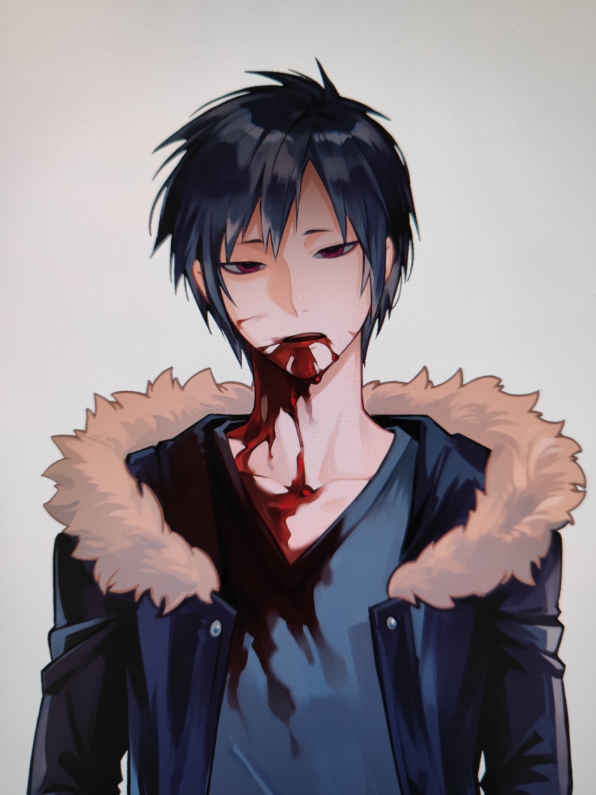 1boy absurdres black_hair black_jacket blank_eyes blood blood_from_mouth blood_on_clothes collarbone durarara!! eromkk fur-trimmed_jacket fur_trim highres jacket looking_at_viewer male_focus orihara_izaya red_eyes short_hair solo upper_body white_background