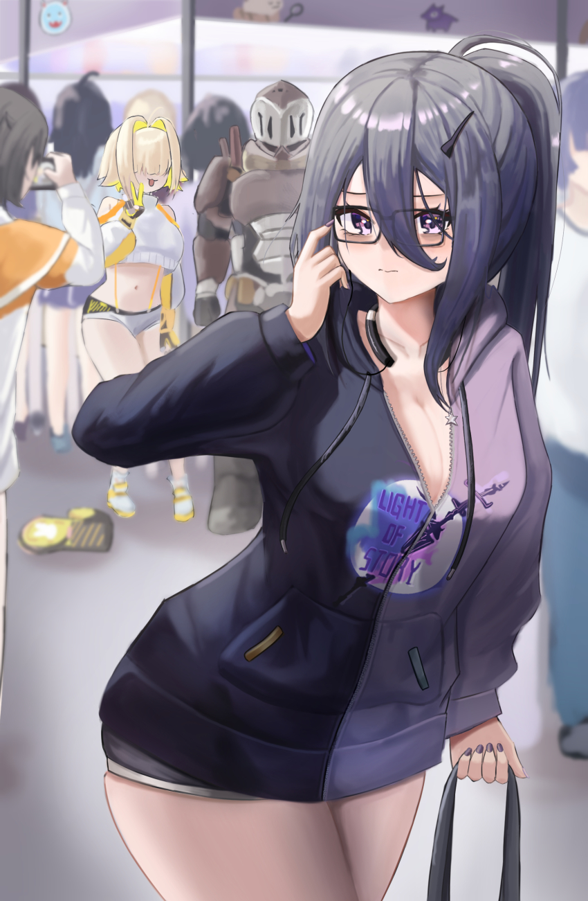 2girls 3boys absurdres bag black_hair black_nails blonde_hair breasts cleavage closed_mouth convention drawstring elegg_(nikke) exia_(gamer)_(nikke) exia_(nikke) glasses goddess_of_victory:_nikke hair_between_eyes hair_ornament hairclip high_ponytail highres holding holding_bag hood hoodie just_tume large_breasts looking_at_viewer multiple_boys multiple_girls official_alternate_costume people purple_eyes short_shorts shorts solo_focus taking_picture v