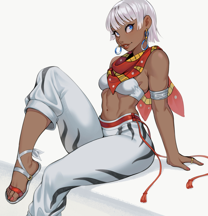 1girl animal_print arm_support armlet bandeau blue_eyes cheshirrr commentary dark-skinned_female dark_skin earrings elena_(street_fighter) grey_hair highres jewelry knee_up mixed-language_commentary pants parted_lips sandals scarf short_hair simple_background smile solo street_fighter street_fighter_6 toned white_bandeau white_pants zebra_print